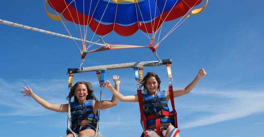 Parasailing Vilamoura - Onboard the custom boat: safety-first, humor-friendly