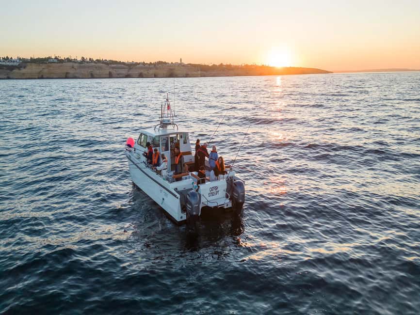 Portimão: Algarve Reef Fishing - Anchoring About 5 Kilometers Out: Where Reef Fishing Changes