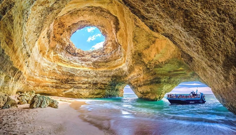 Portimão: Benagil Caves and Algarve Coast - What to bring and what can change your timing (sea conditions rule everything)