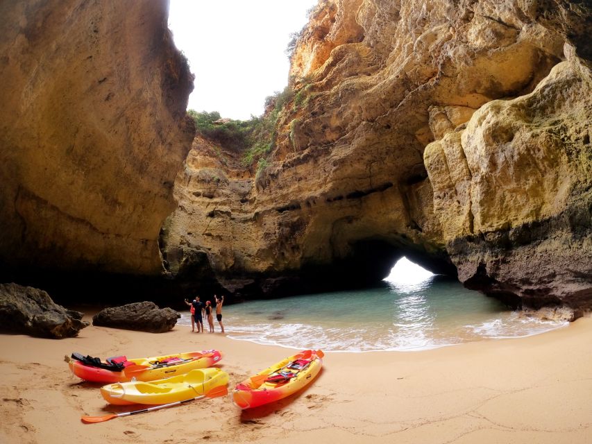 Portimão: Benagil Caves Speedboat and Kayak Guided Tour - Who this tour fits best in the Algarve