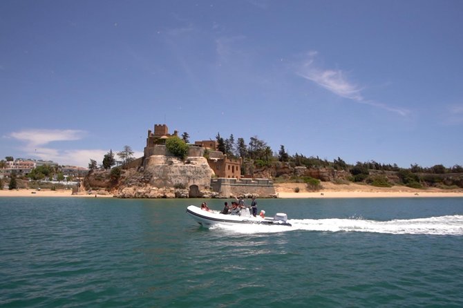 Portimão: Benagil Caves Speedboat Tour - Meeting at Atlantis Tours in Portimão, pickup choice, and how the schedule works