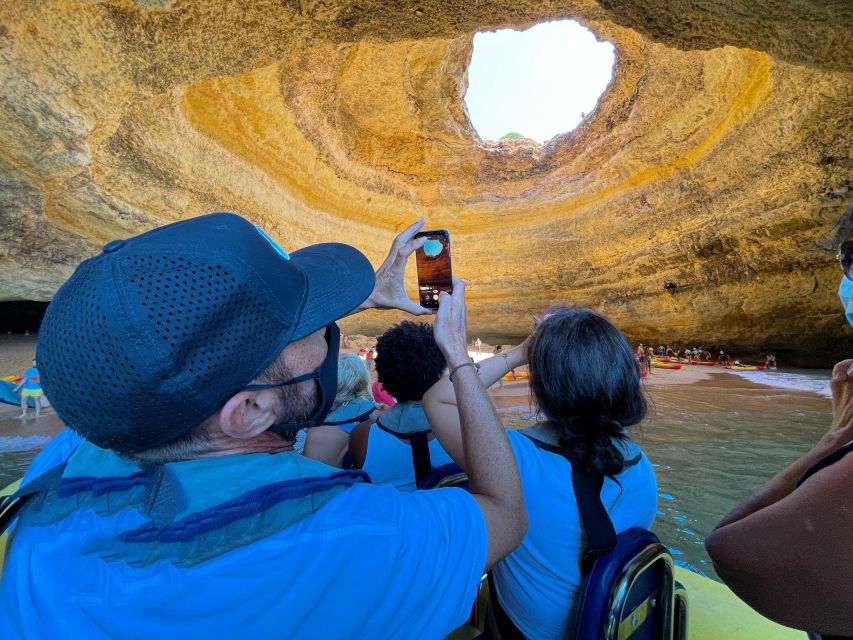 Portimão: Benagil Grottoes Boat Cruise - Comfort tips that make the cruise better