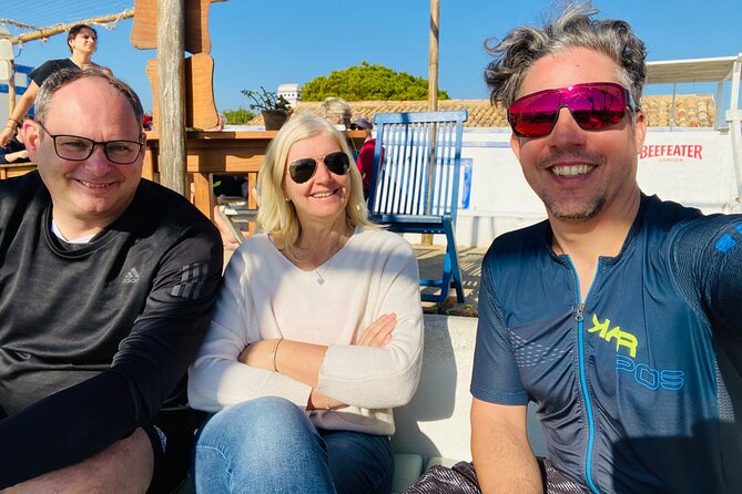 Portimão sightseeing guided tour on e-bikes - Stop 5 and 6: Praia do Alemão and Praia da Rocha Over Portimão