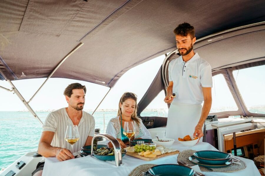 Portimao: Sunrise Luxury Sail-Yacht Cruise - Portimão Marina to the Algarve Coast at Sunrise