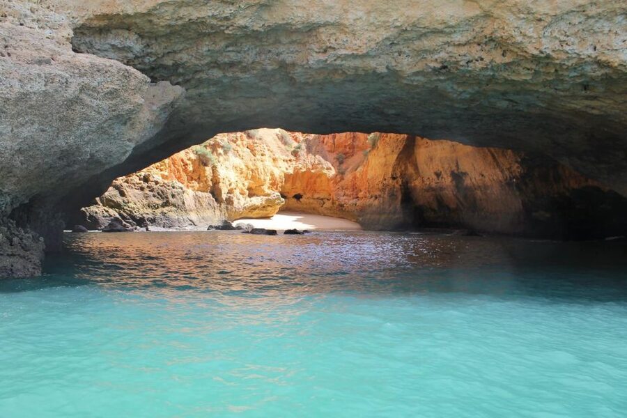 Portimão: Sunset Private Tour - The caves show up fast: Benagil and beyond