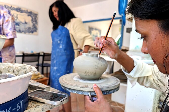 Pottery workshop in the Algarve - What You Make, From Wheel Throwing to Decorating