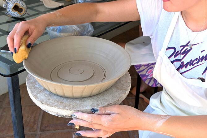Pottery workshop in the Algarve - Price and Value: Why $132.15 Can Make Sense