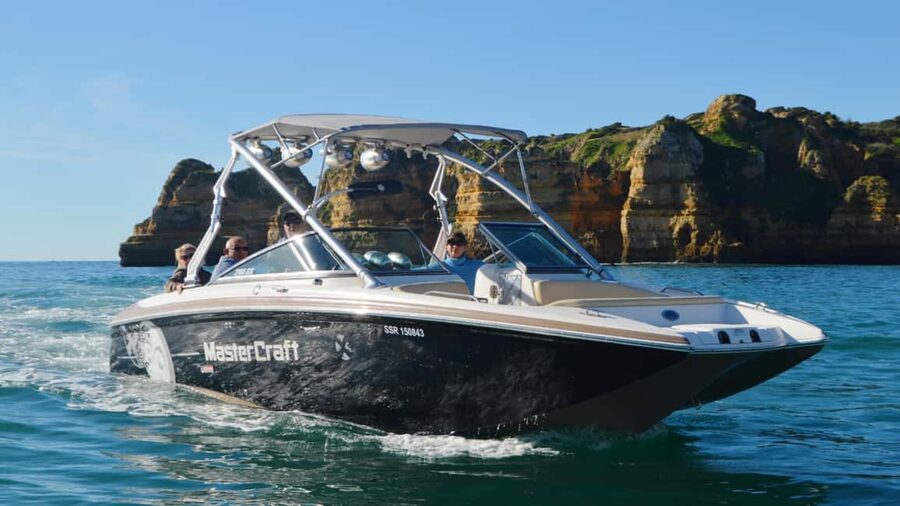 Power and luxury on a Mastercraft x80 - The Onboard Vibe: Drinks, Sound System, and Lunch Options