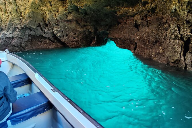 Private Boat Tour: Ponta da Piedade Grottos and Caves in Lagos - Private Boat Ride Logistics: Up to 10, 1 to 1h15, and a Simple Start