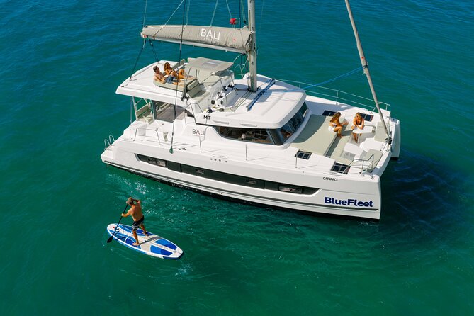 Private Catamaran Tour Lagos Coast and Ponta da Piedade - Drinks, lunch, and keeping the mood easy at sea