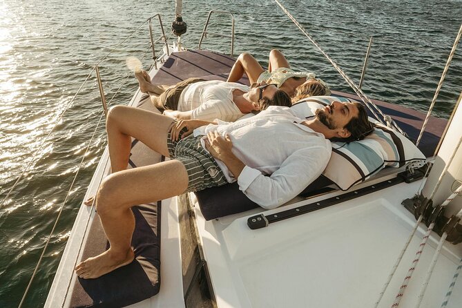 Private Luxury Sail Yacht Cruise - What you should expect on board: comfort, clean space, and a short outing