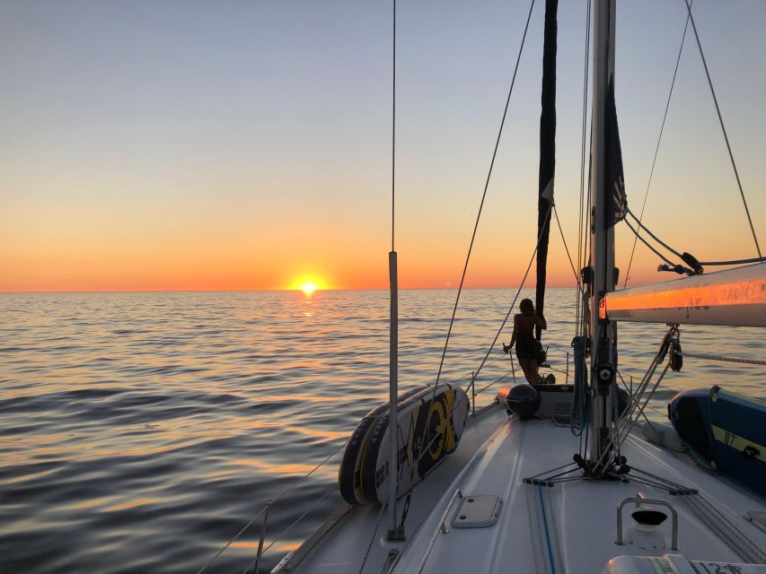 Private Sailing Tour Charter Lagos - Algarve - Ponta da Piedade: 30 minutes of coast drama