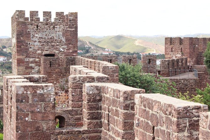 Private Tour to Silves Castle Old Town stop at Chapel of Bones - Capela dos Ossos de Alcantarilha: The Chapel of Bones in 30 Minutes