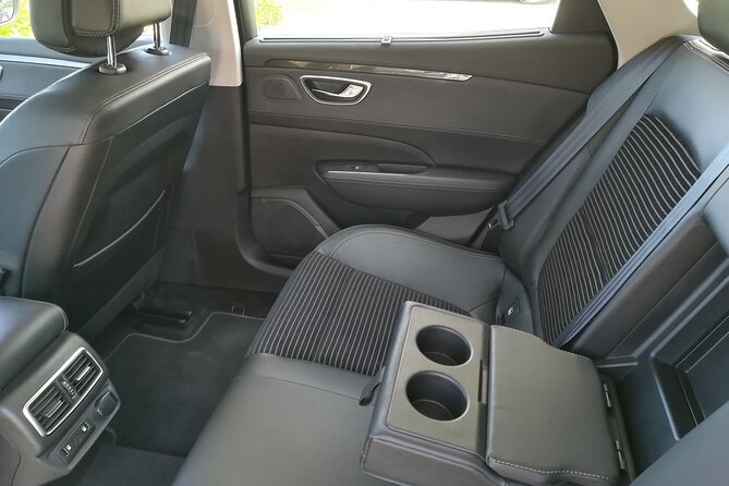 Private Transfer from Faro Airport to Olhão (1-4 pax) - Vehicle comfort and how the service feels