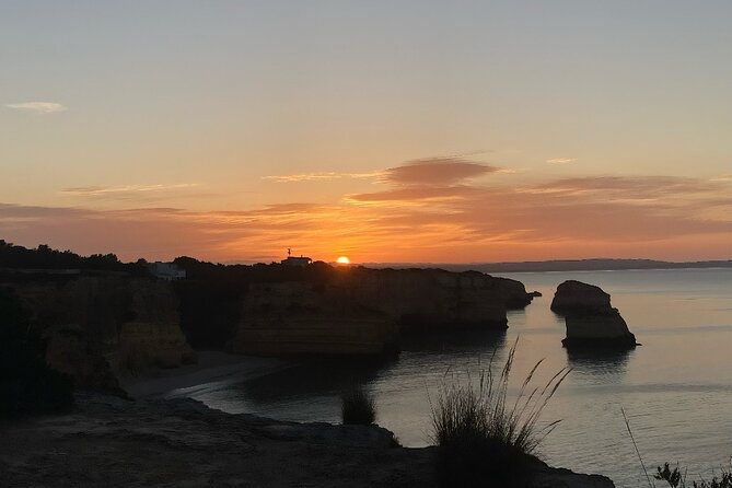 Qigong Experience at Marinha Beach Cliffs – Sunrise or Sunset - Marinha Beach arches: why this spot works for Qigong