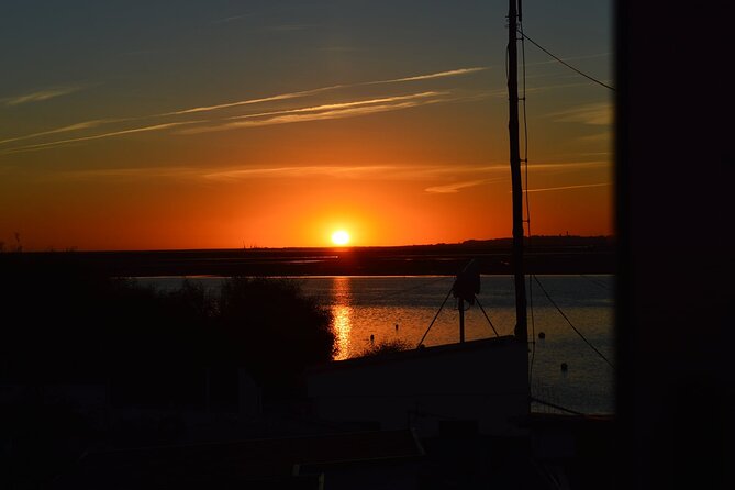 Ria Formosa & Ilhas: Sunset Boat Trip - The guide and captain personality: why it changes the trip