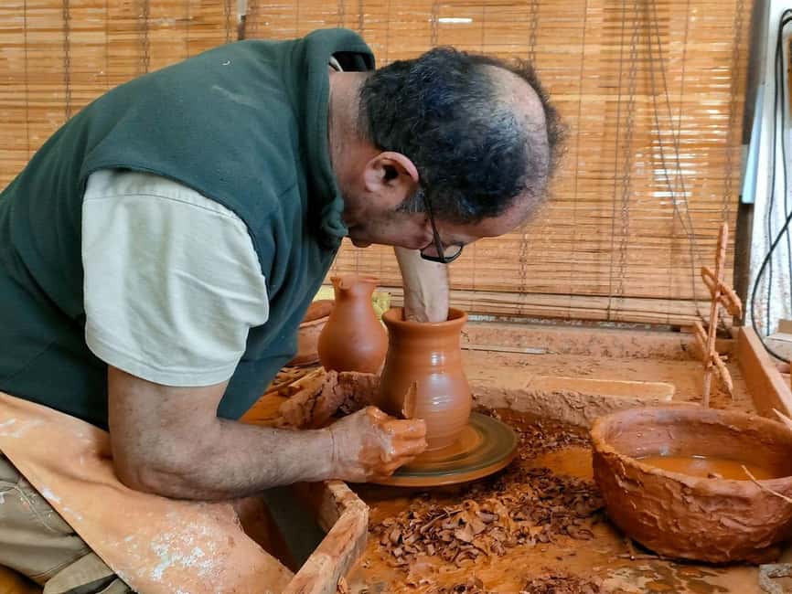 Santa Luzia, Fuzeta and Clay factory - Santa Luzia: fishermen, an eye-saint, and sea-shaped traditions