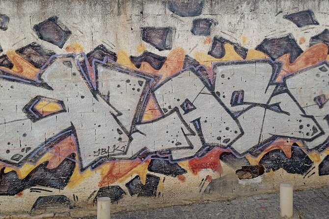 Self Guided Scavenger Hunt in Lagos - The pacing: quick clues with hints so you do not burn time