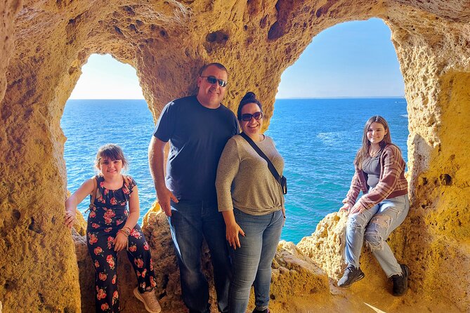 Silves, Ferragudo and Carvoeiro - Ponta do Altar Lighthouse: A short break with big river-and-boat payoff