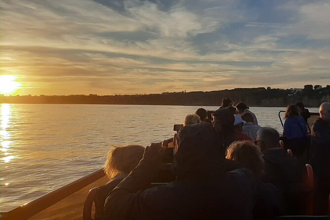 Sunset Cruise Marina Albufeira - Group Size, Crew Style, and Comfort on Board