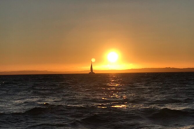 Sunset trip - Two hours well spent, sailing from Portimão toward Alvor