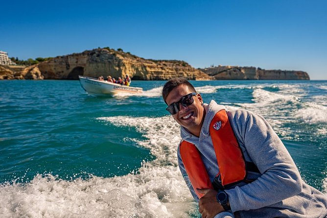 Superb Private caves tour with highly skilled skipper - Why the skipper experience changes everything on the water