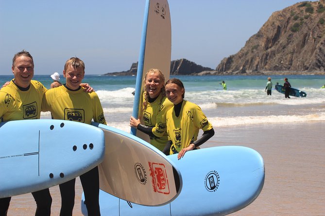 Surf Lesson 2H - Portimão and Praia da Arrifana, a smart setting for first-time surfers