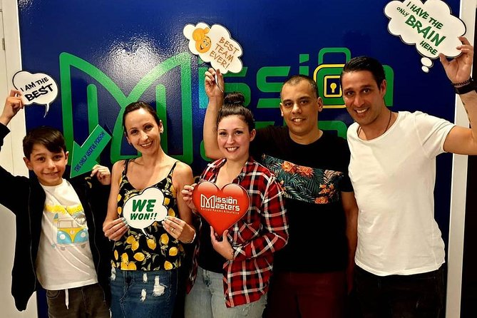 Survival Instinct Escape Game - Team size, teamwork, and why communication is the real puzzle