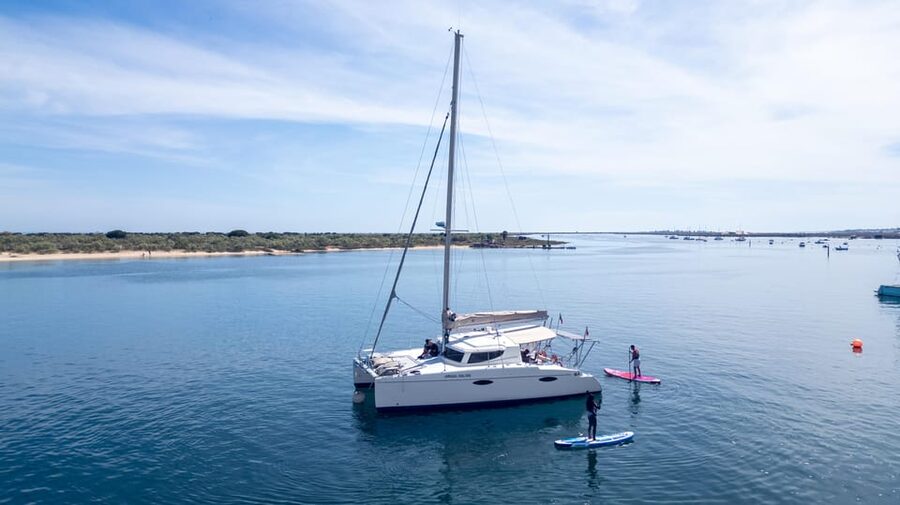 Tavira: Passeio Half Day - The Crew and Boat Comfort: Hammocks, Music, and Safety Support