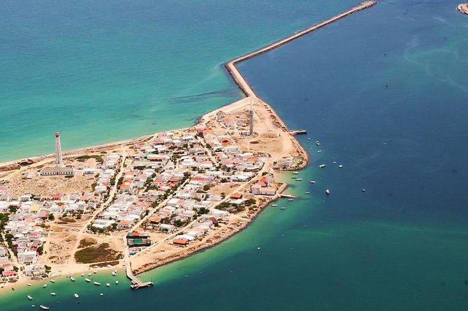 Tour in Paradise: Ria Formosa - Guide style and group feel on a private tour with a shared boat