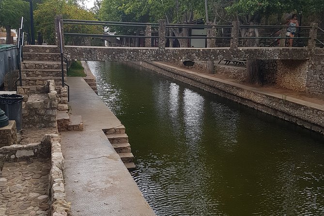 TOURS CARLOS SMILE TUK TUK - coast, country side or mix - Paderne Castle and Alte: history bits that do not slow you down