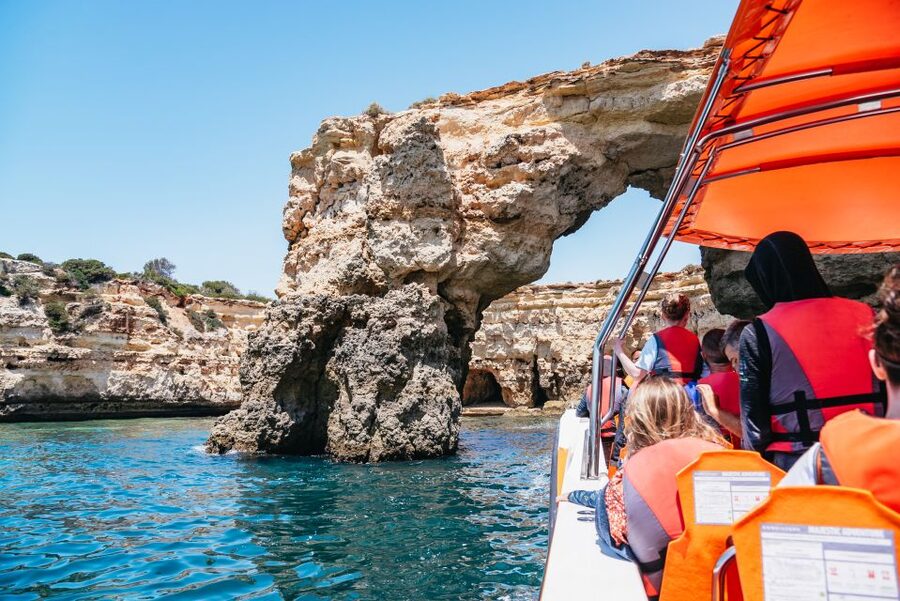 Vilamoura: Benagil Cave Boat Tour with Entry&Dolphin search - The dolphin search along the Algarve coast, bonus when it happens