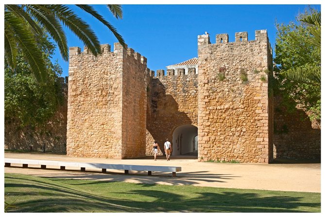 Western Algarve Guided Bus Tour - Albufeira Pickup and the 9:00 AM Start That Sets the Tone